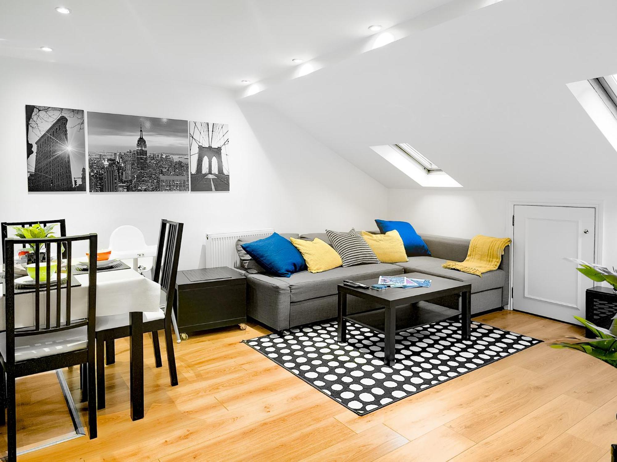 Charming London Home, Opp Arnos Grove Underground Station, Parking New Southgate Kültér fotó