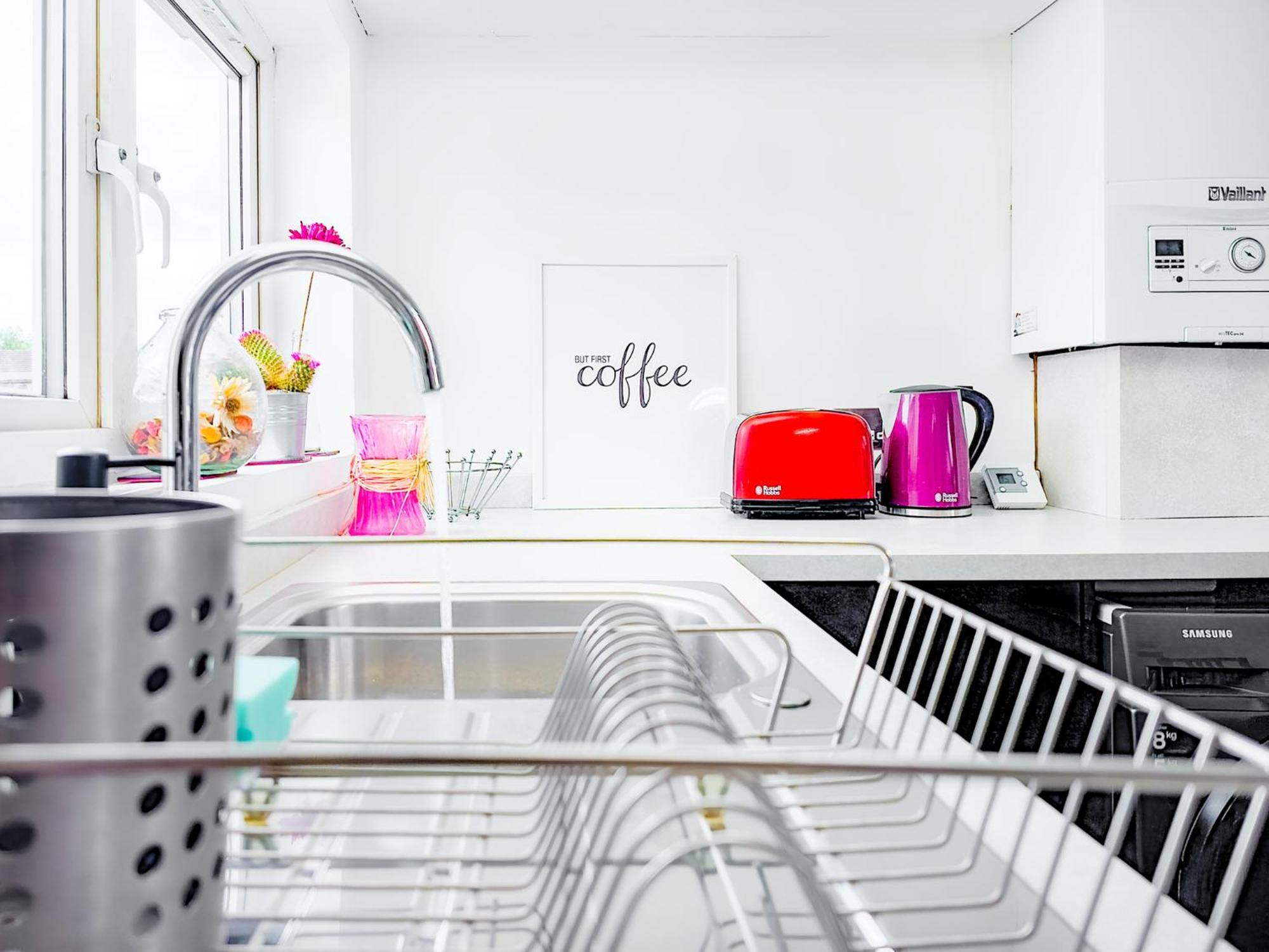 Charming London Home, Opp Arnos Grove Underground Station, Parking New Southgate Kültér fotó